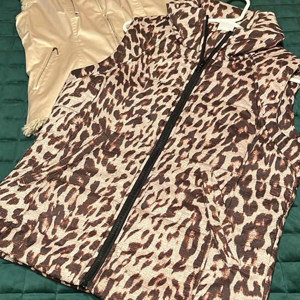 Ladies cabi brand vest bundle
